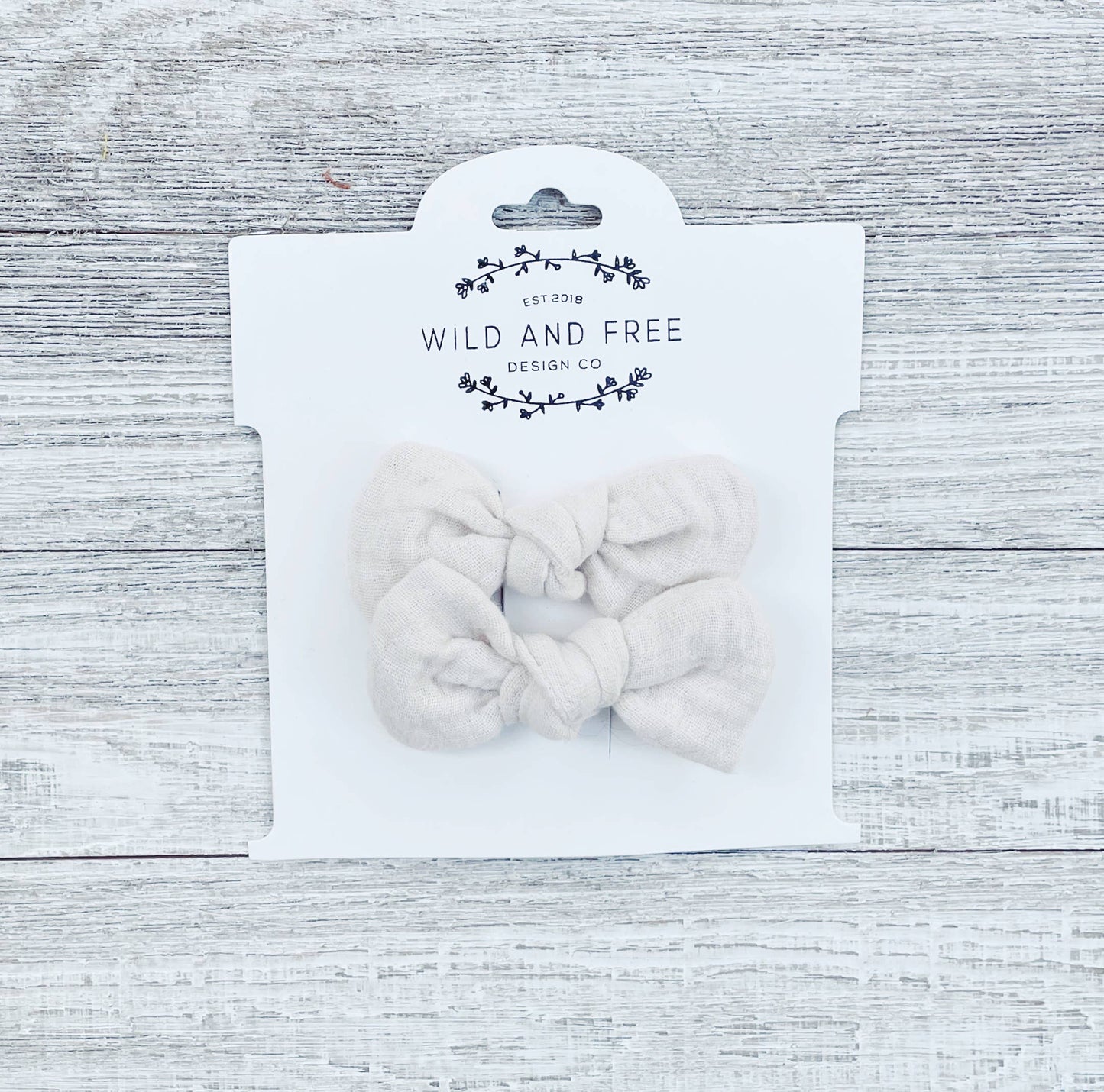 Wild and Free Design Co. | pigtail mini knot bows: Cinnamon