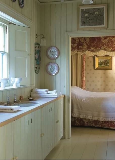 Farrow & Ball | Wallpaper - Brockhampton Star