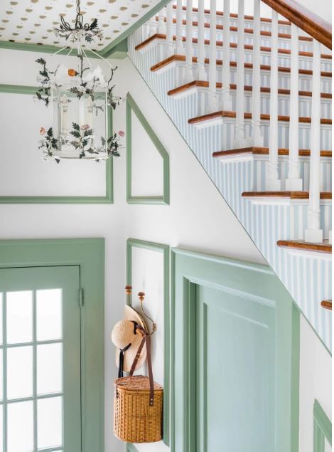 Farrow & Ball | Wallpaper - Closet Stripe