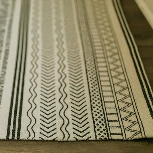 Forpost Trade Inc - 4' x 5.5' Cotton Rug With Varied Pattern