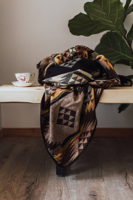 Meraki Movement - Prairie Sunset Aztek Alpaca Throw Blanket