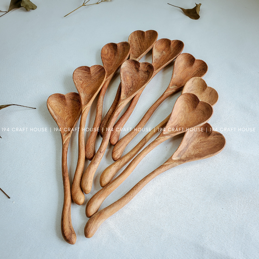 194 Craft House | Shaped Wooden Spoon - Wiggly Heart