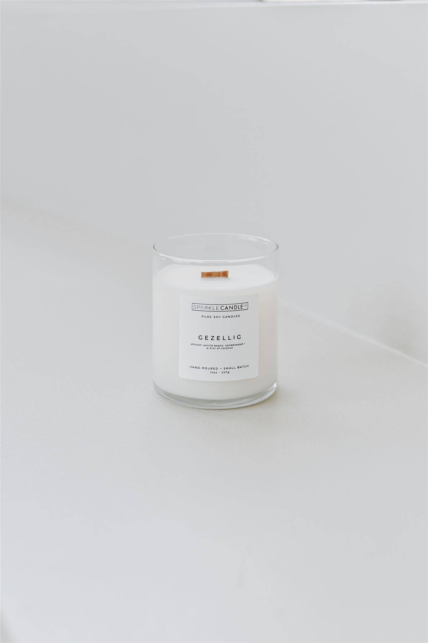 Sparkle Candle Co. - Gezellig | Scented Soy Candle | Wood Wick