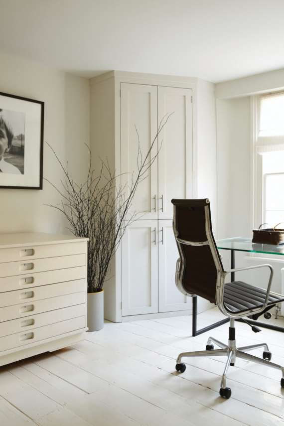All White No.2005 by Farrow and Ball - 1