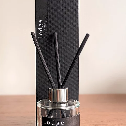 Lares Candle Co. | Diffuser - Lodge: Cognac, Pine needles and Sandalwood
